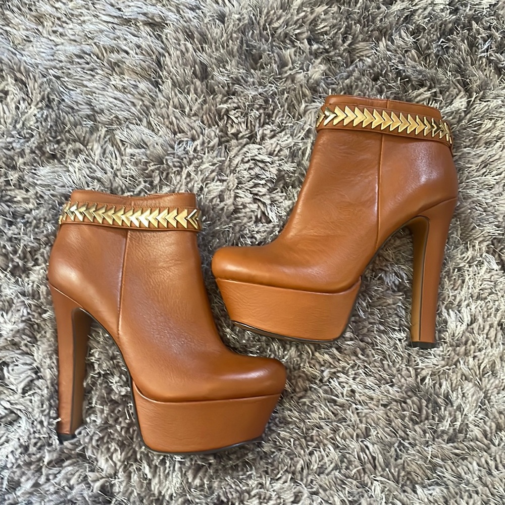 H by Halston Boots Size 8